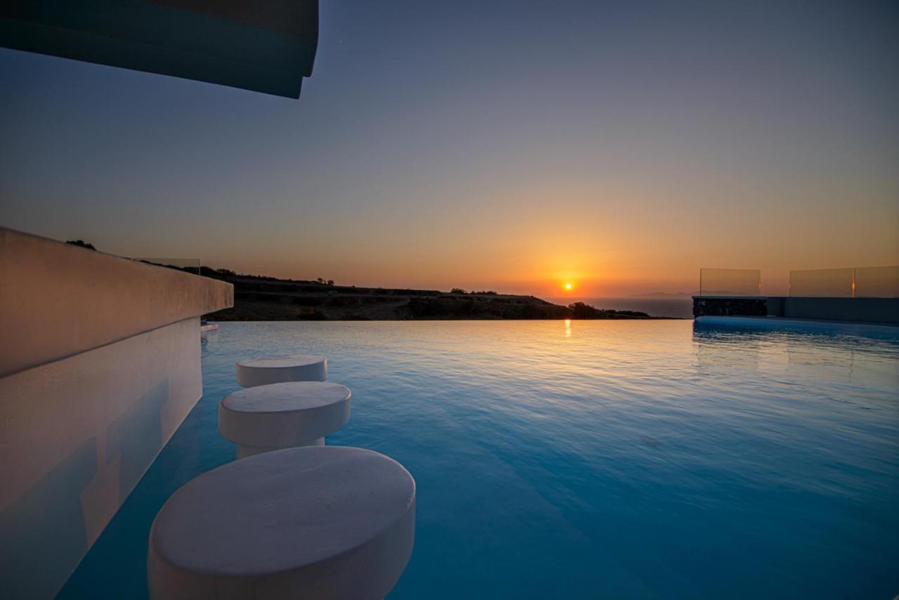 Hotel Adorno Oia Exterior foto